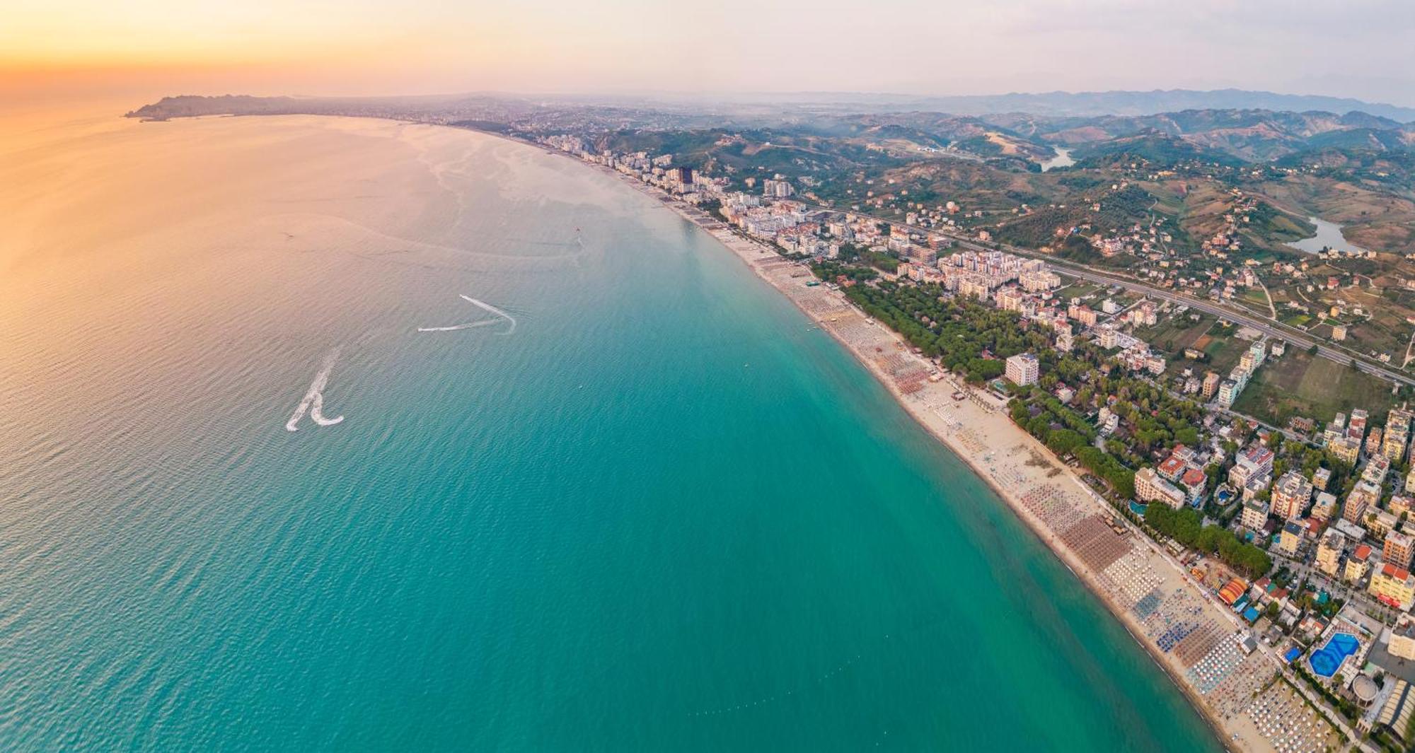 Savana Modern Apartment By The Sea Golem  Esterno foto